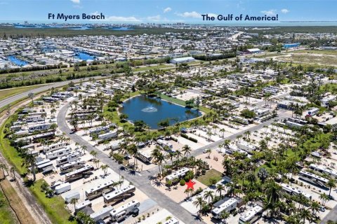 Land in Fort Myers Beach, Florida № 1690842 - photo 6