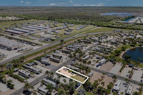 Land in Fort Myers Beach, Florida № 1690842 - photo 14
