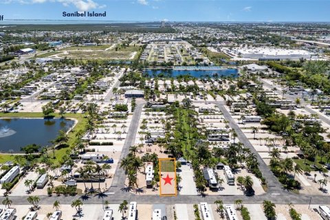 Land in Fort Myers Beach, Florida № 1690842 - photo 5