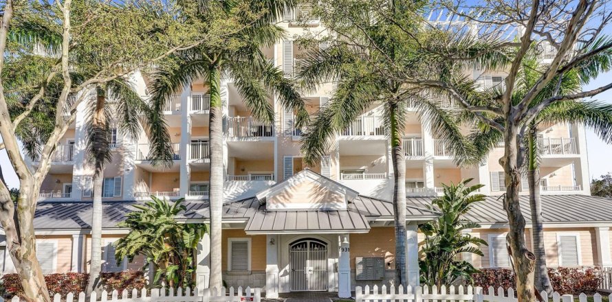 Condominio en Deerfield Beach, Florida, 2 dormitorios № 1134982
