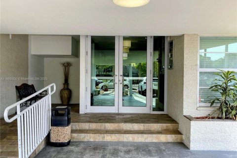 Copropriété à vendre à North Miami, Floride: 1 chambre, 72.28 m2 № 1947697 - photo 24