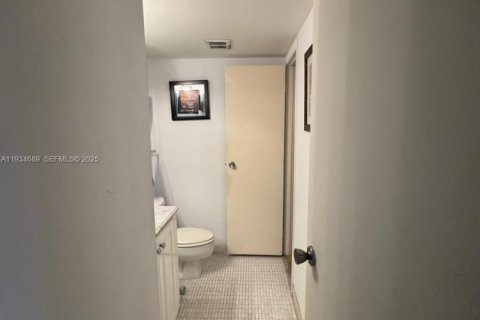 Condo in Aventura, Florida, 1 bedroom  № 2055081 - photo 27