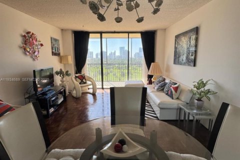 Condo in Aventura, Florida, 1 bedroom  № 2055081 - photo 15