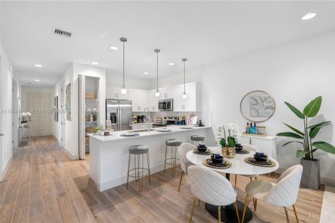 Casa en alquiler en Delray Beach, Florida, 3 dormitorios, 123.37 m2 № 2017671 - foto 4