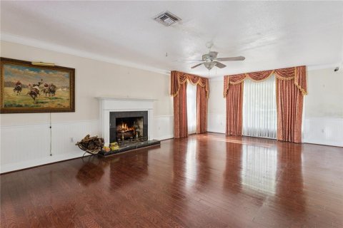 House in Eustis, Florida 3 bedrooms, 255.67 sq.m. № 2396968 - photo 16