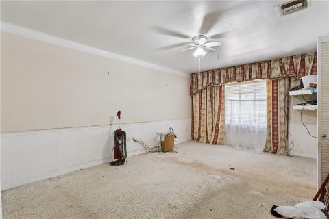 House in Eustis, Florida 3 bedrooms, 255.67 sq.m. № 2396968 - photo 27