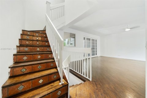 Townhouse in Fort Lauderdale, Florida 3 bedrooms, 154.03 sq.m. № 2154321 - photo 9
