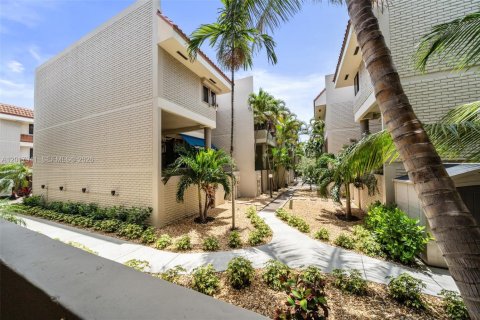 Townhouse in Fort Lauderdale, Florida 3 bedrooms, 154.03 sq.m. № 2154321 - photo 24