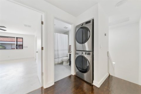 Townhouse in Fort Lauderdale, Florida 3 bedrooms, 154.03 sq.m. № 2154321 - photo 15