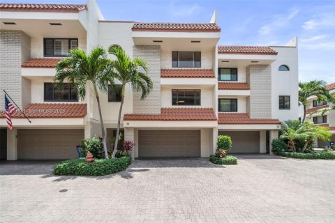 Townhouse in Fort Lauderdale, Florida 3 bedrooms, 154.03 sq.m. № 2154321 - photo 29