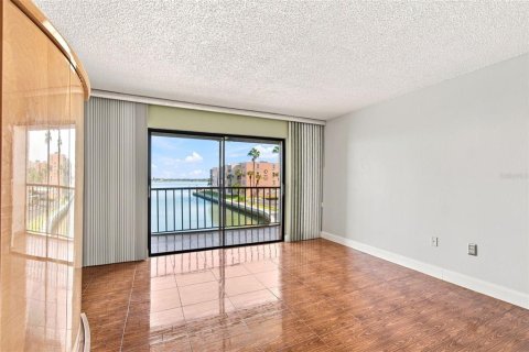 Copropriété à vendre à South Pasadena, Floride: 1 chambre, 83.61 m2 № 2353474 - photo 17