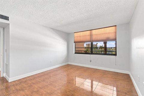Copropriété à vendre à South Pasadena, Floride: 1 chambre, 83.61 m2 № 2353474 - photo 26