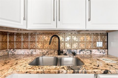 Copropriété à vendre à South Pasadena, Floride: 1 chambre, 83.61 m2 № 2353474 - photo 13