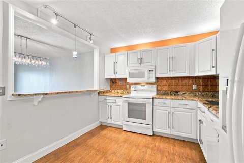 Copropriété à vendre à South Pasadena, Floride: 1 chambre, 83.61 m2 № 2353474 - photo 10