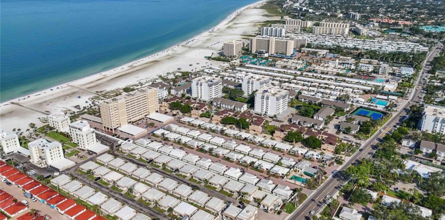 Condominio en Sarasota, Florida, 4 dormitorios  № 1858238