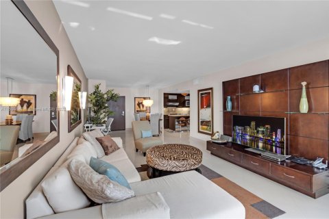 Condominio en venta en Miami Beach, Florida, 2 dormitorios, 114.27 m2 № 1694065 - foto 2