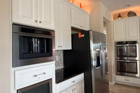Villa ou maison à louer à Orlando, Floride: 5 chambres, 327.11 m2 № 2429401 - photo 16