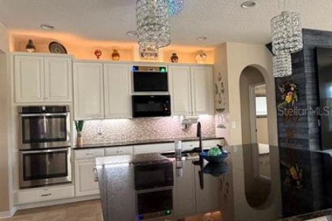 Villa ou maison à louer à Orlando, Floride: 5 chambres, 327.11 m2 № 2429401 - photo 17