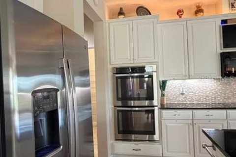 Villa ou maison à louer à Orlando, Floride: 5 chambres, 327.11 m2 № 2429401 - photo 18