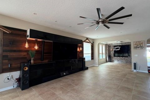 Villa ou maison à louer à Orlando, Floride: 5 chambres, 327.11 m2 № 2429401 - photo 15