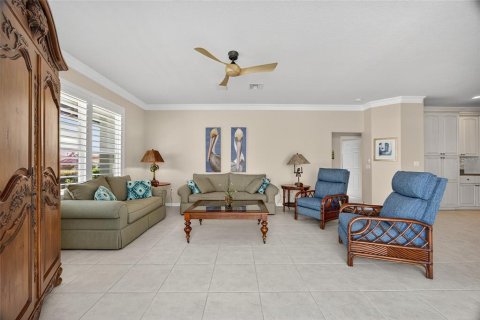 House in Punta Gorda, Florida 3 bedrooms, 234.76 sq.m. № 1885207 - photo 14