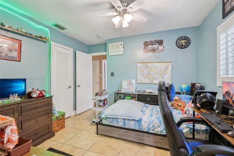 House in Tamarac, Florida 2 bedrooms, 112.97 sq.m. № 1976566 - photo 20