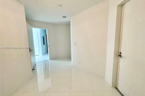 Copropriété à vendre à Miami, Floride: 1 chambre, 108.6 m2 № 1867485 - photo 7