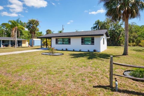 Villa ou maison à vendre à North Fort Myers, Floride: 2 chambres, 87.14 m2 № 1592918 - photo 1
