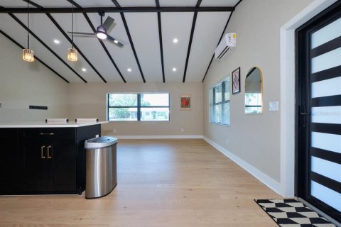Villa ou maison à vendre à North Fort Myers, Floride: 2 chambres, 87.14 m2 № 1592918 - photo 24