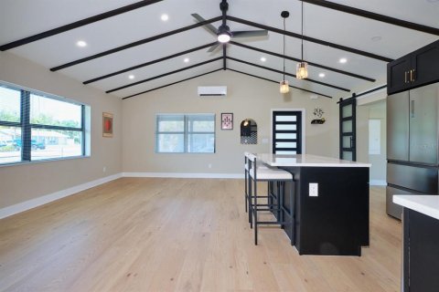 Villa ou maison à vendre à North Fort Myers, Floride: 2 chambres, 87.14 m2 № 1592918 - photo 3
