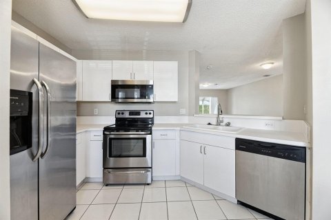 Villa ou maison à vendre à Deerfield Beach, Floride: 3 chambres, 128.76 m2 № 2439387 - photo 15
