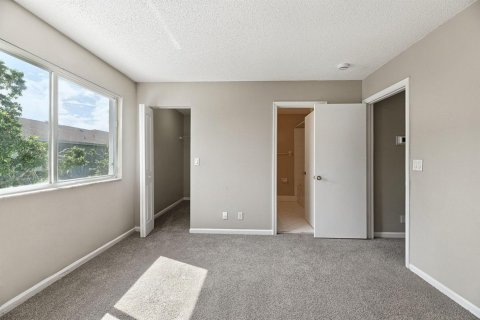 Villa ou maison à vendre à Deerfield Beach, Floride: 3 chambres, 128.76 m2 № 2439387 - photo 17