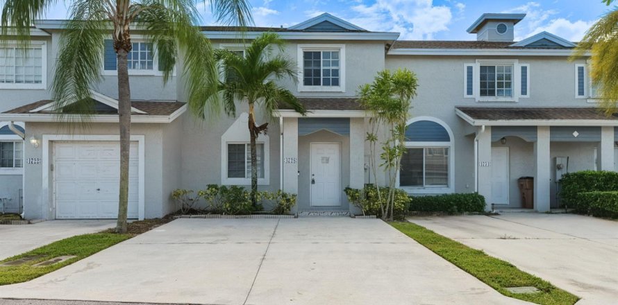 Villa ou maison à Deerfield Beach, Floride 3 chambres, 128.76 m2 № 2439387