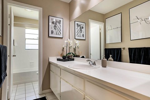 House in Boca Raton, Florida 4 bedrooms, 220.36 sq.m. № 2175957 - photo 29