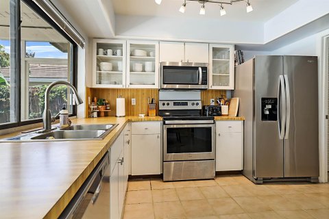 House in Boca Raton, Florida 4 bedrooms, 220.36 sq.m. № 2175957 - photo 17