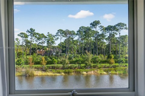 Купить таунхаус в Стьюарт, Флорида 3 спальни, 137.03м2, № 1985835 - фото 23