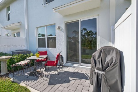 Купить таунхаус в Стьюарт, Флорида 3 спальни, 137.03м2, № 1985835 - фото 29