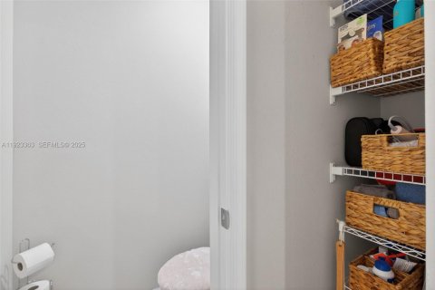 Купить таунхаус в Стьюарт, Флорида 3 спальни, 137.03м2, № 1985835 - фото 26