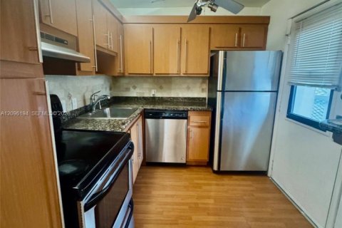 Copropriété à louer à Aventura, Floride: 1 chambre, 92.34 m2 № 2386881 - photo 30