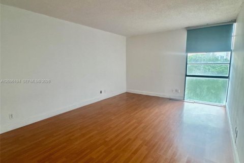 Copropriété à louer à Aventura, Floride: 1 chambre, 92.34 m2 № 2386881 - photo 5