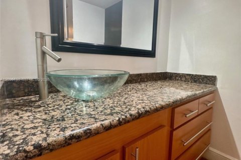 Copropriété à louer à Aventura, Floride: 1 chambre, 92.34 m2 № 2386881 - photo 11