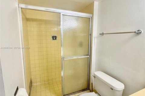 Copropriété à louer à Aventura, Floride: 1 chambre, 92.34 m2 № 2386881 - photo 23