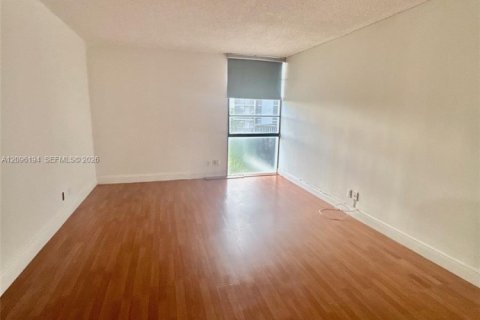 Copropriété à louer à Aventura, Floride: 1 chambre, 92.34 m2 № 2386881 - photo 9