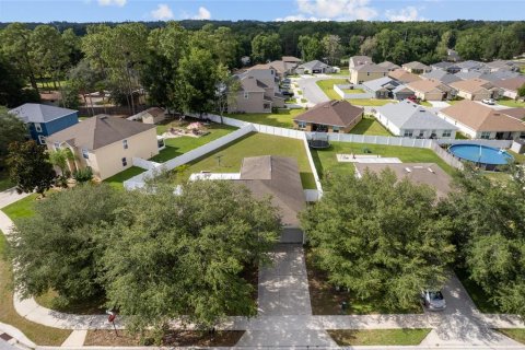 House in Ocala, Florida 4 bedrooms, 193.98 sq.m. № 1782239 - photo 5