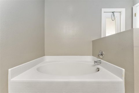 House in Ocala, Florida 4 bedrooms, 193.98 sq.m. № 1782239 - photo 28