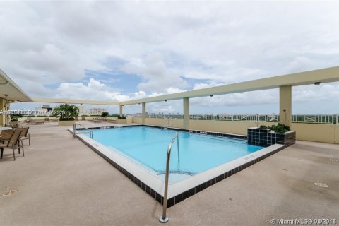 Copropriété à vendre à Coral Gables, Floride: 41.81 m2 № 2041849 - photo 11