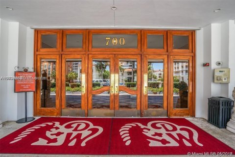 Copropriété à vendre à Coral Gables, Floride: 41.81 m2 № 2041849 - photo 8