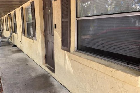 Apartment in DeLand, Florida 2 bedrooms, 83.61 sq.m. № 2213169 - photo 2
