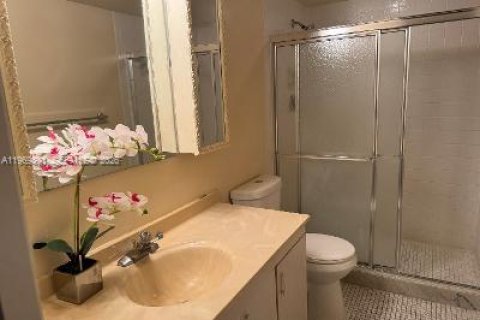 Condo in Coconut Creek, Florida, 2 bedrooms № 2090977 - photo 7