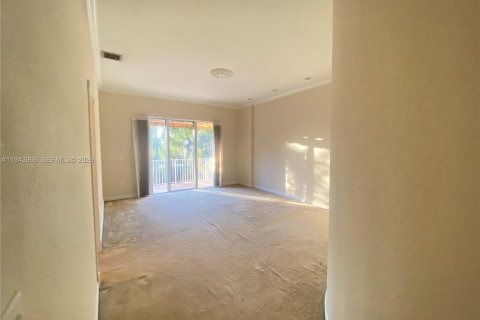 Снять в аренду виллу или дом в Пемброк-Пайнс, Флорида 4 спальни, 308.25м2, № 2000839 - фото 20